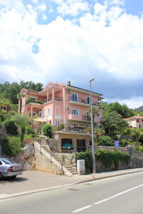 Apartments And Rooms By The Sea Medveja, Opatija - 2305 Lovran Dış mekan fotoğraf